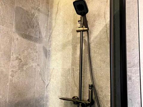 квартира за адресою Ревуцького вул., 40-Б