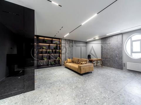 комерційна за адресою Василя Тютюнника вул. (Анрі Барбюса), 37/1