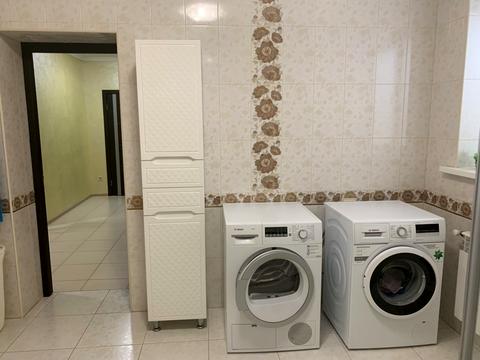 будинок за адресою Хмельницького, 1