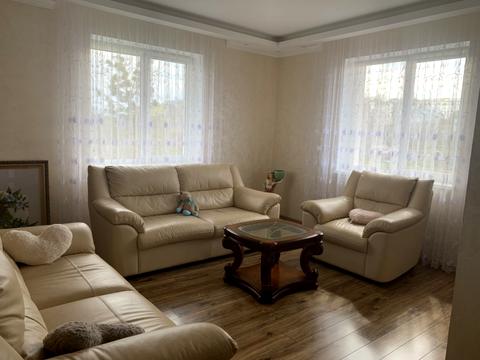 будинок за адресою Хмельницького, 1