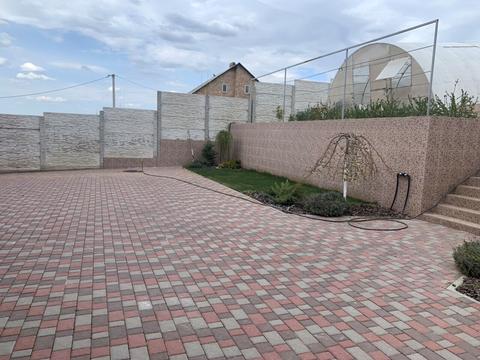 будинок за адресою Хмельницького, 1