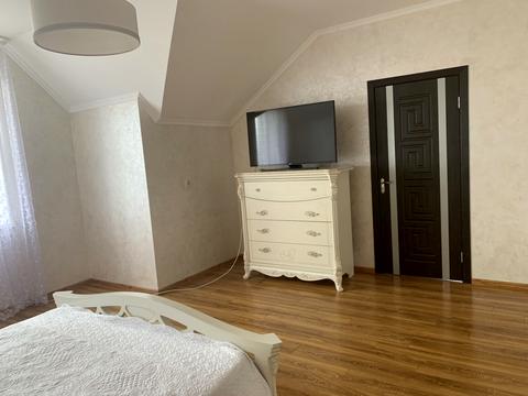 будинок за адресою Хмельницького, 1