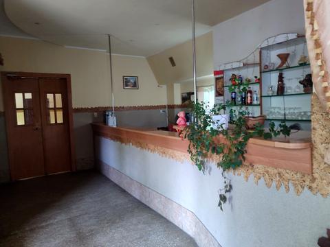 комерційна за адресою Петра Дорошенка вул., 10