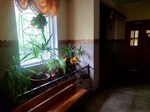 комерційна за адресою Петра Дорошенка вул., 10