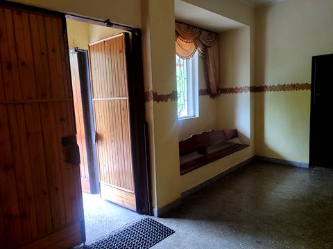 комерційна за адресою Петра Дорошенка вул., 10