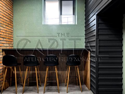 комерційна за адресою Свободи вул., 2