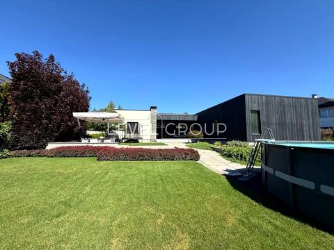 дом по адресу с. Дмитровка, Привітна