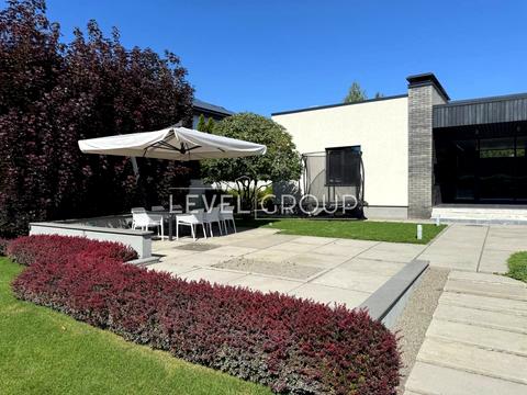 дом по адресу с. Дмитровка, Привітна