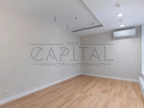 квартира за адресою Дніпровська набережна вул., 20-Б