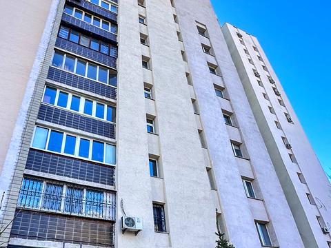 квартира за адресою Дніпровська набережна вул., 13