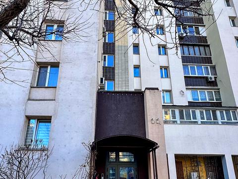 квартира за адресою Дніпровська набережна вул., 13