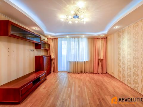 квартира за адресою Дніпровська набережна вул., 13