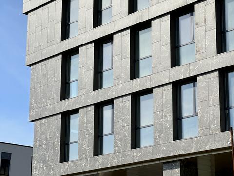 комерційна за адресою Щирецька вул., (Будинок)