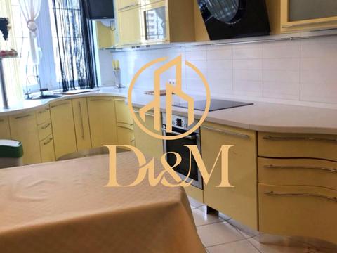 квартира за адресою Митрополита Андрея Шептицького вул. (Анатолія Луначарського), 10