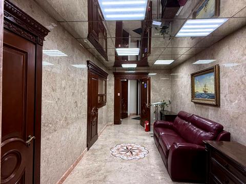 комерційна за адресою Крутий узвіз, 7