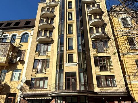 коммерческая по адресу Крутой спуск, 7