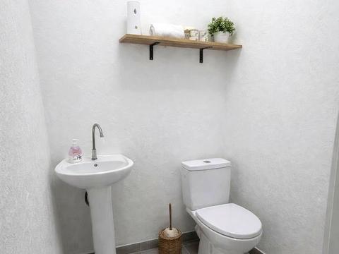 комерційна за адресою Героїв Нацгвардії вул. (Некрасова), 121