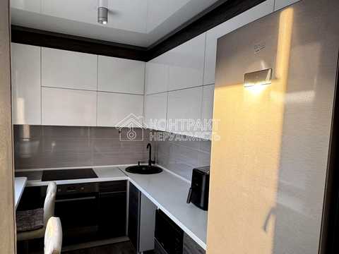 квартира за адресою Ахсарова вул., 13