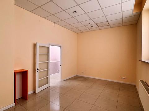 комерційна за адресою Бойківська вул., 5б