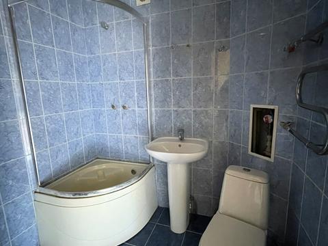 квартира за адресою В'ячеслава Чорновола вул., 13а