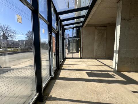 комерційна за адресою Торговиця вул., 19