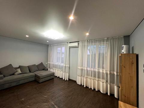 будинок за адресою Університетська, 56 а