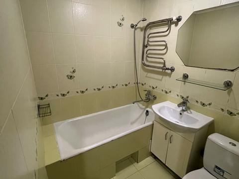 квартира за адресою Івана Богуна вул., 12