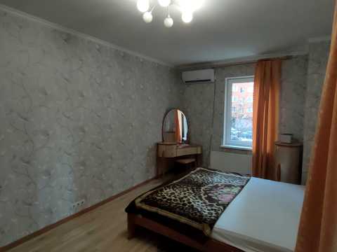 квартира за адресою Райдужний масив вул., 7-Б