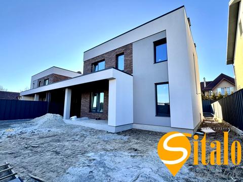 будинок за адресою Центральна