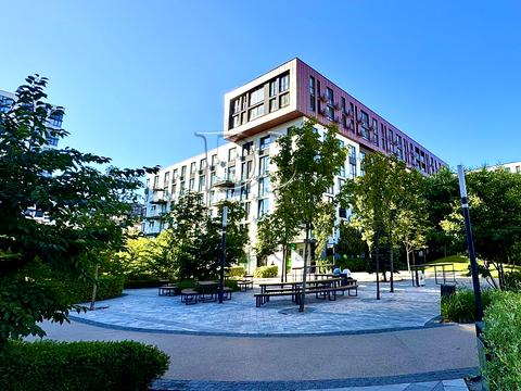 квартира за адресою Салютна вул., 2к6