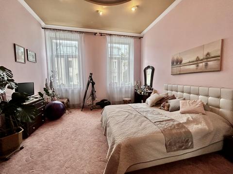 квартира за адресою Листопадова, 6