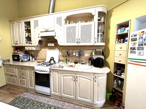 квартира за адресою Листопадова, 6