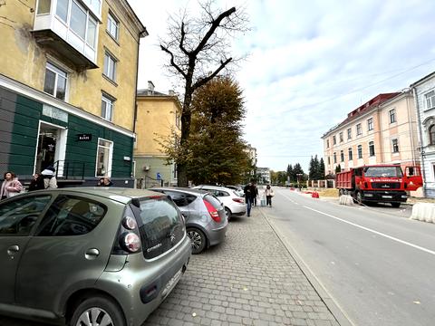 квартира за адресою Листопадова, 6