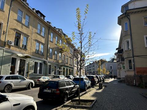 квартира за адресою Листопадова, 6