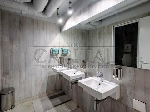 комерційна за адресою Київ, Академіка Філатова вул., 2/1