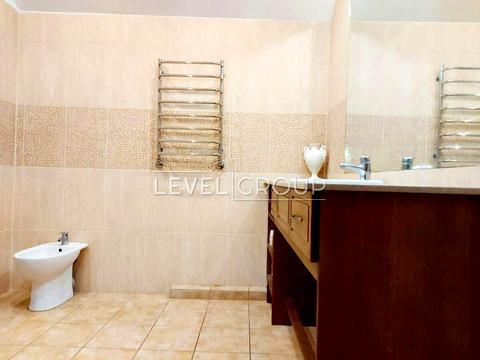 будинок за адресою Шкільна вул., 10