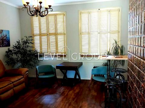 будинок за адресою Шкільна вул., 10