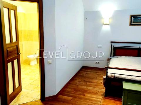 будинок за адресою Шкільна вул., 10