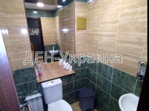 коммерческая по адресу Кропивницкого ул., 10