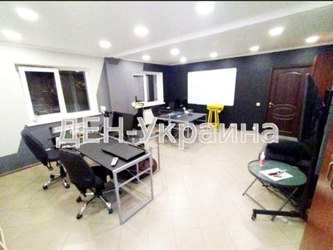 коммерческая по адресу Кропивницкого ул., 10