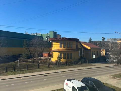 комерційна за адресою Джохара Дудаєва вул., 13