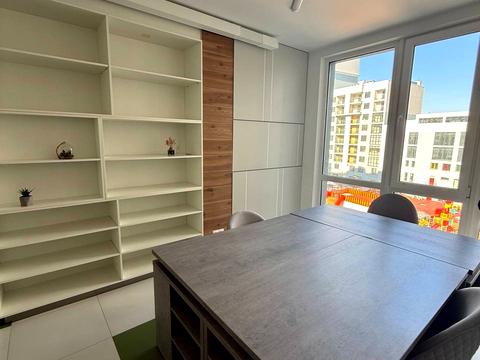 комерційна за адресою Стрийська вул., 108