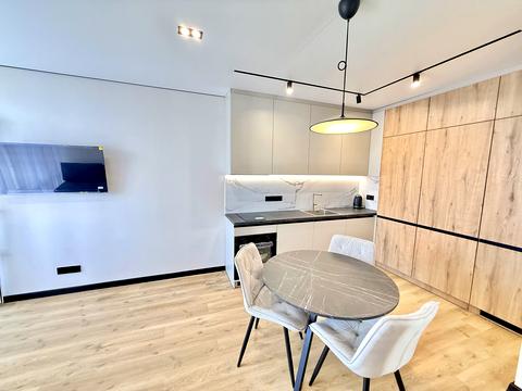 квартира за адресою Родини Крістерів вул., 14