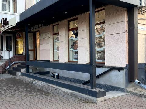 комерційна за адресою Незалежності - Мельника, 36