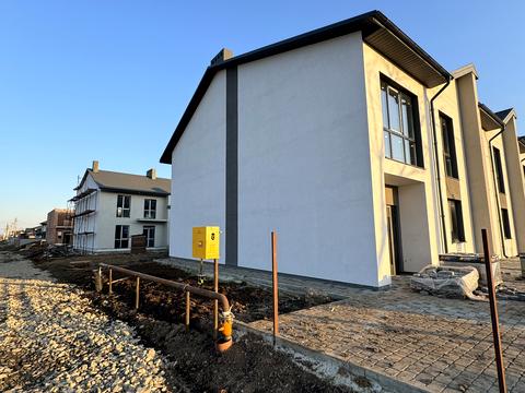 будинок за адресою Тополина