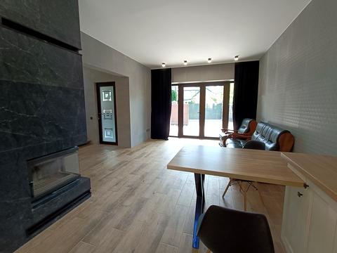 будинок за адресою с. Конопниця, Червоної Калини вул.