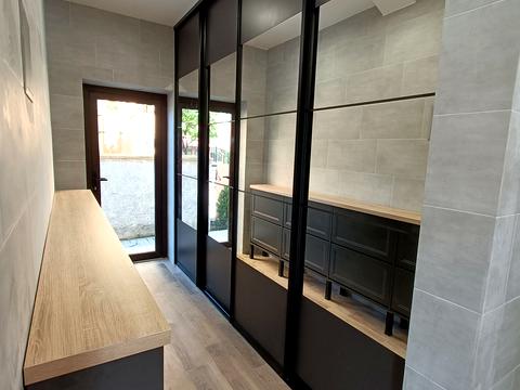 будинок за адресою с. Конопниця, Червоної Калини вул.