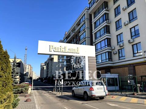 комерційна за адресою Практична вул., 1