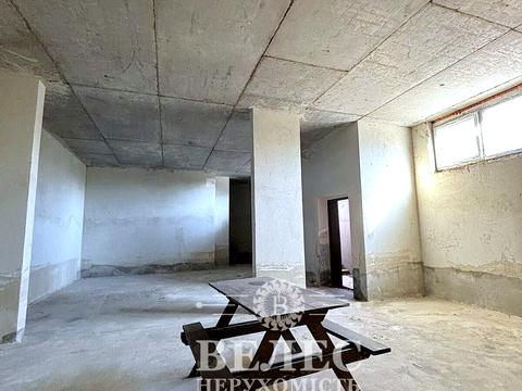 комерційна за адресою Практична вул., 1