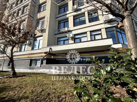 комерційна за адресою Практична вул., 1